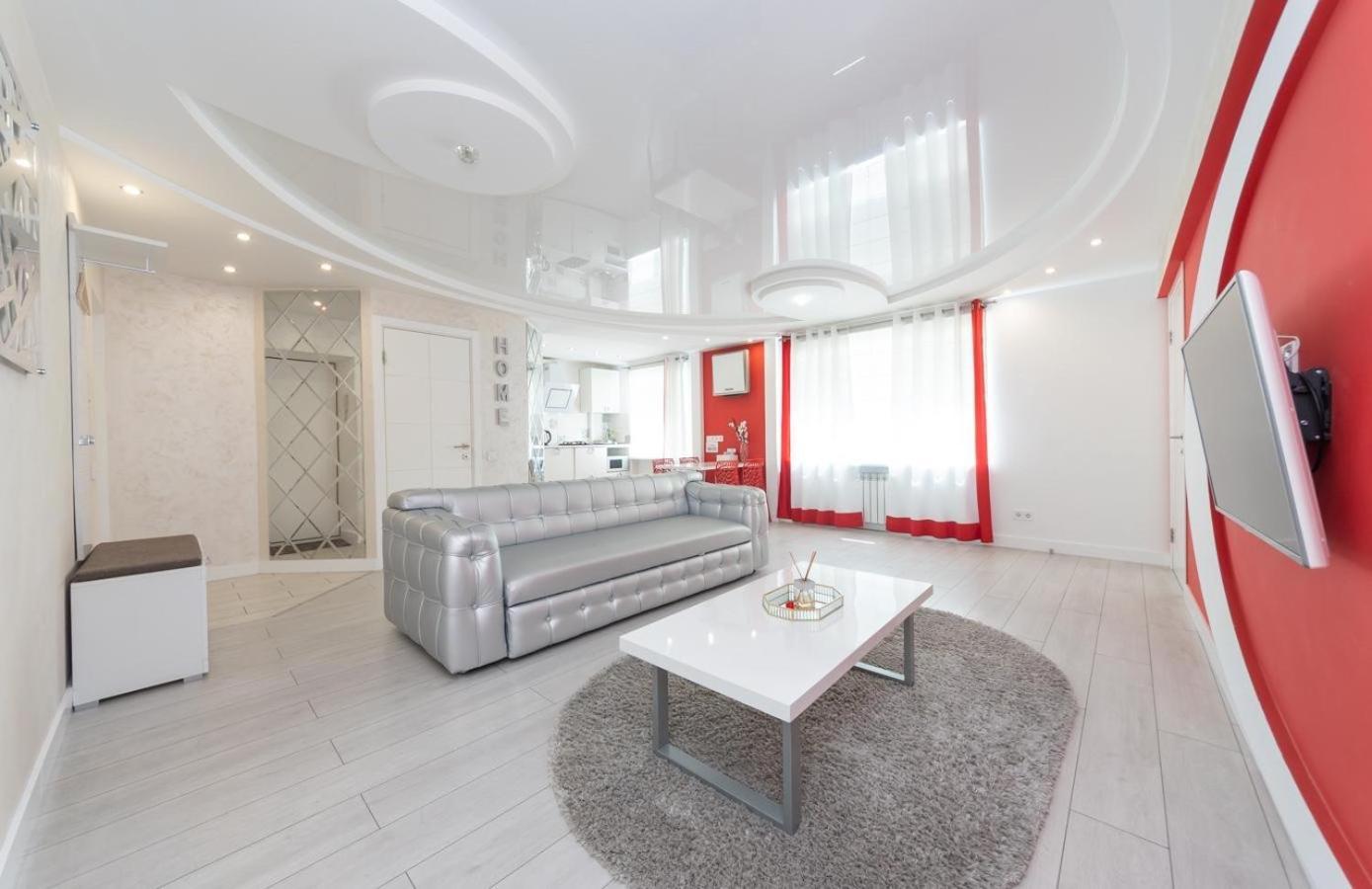 Flat24 On Lesi Ukrainki 3 Appartement Kiev Buitenkant foto