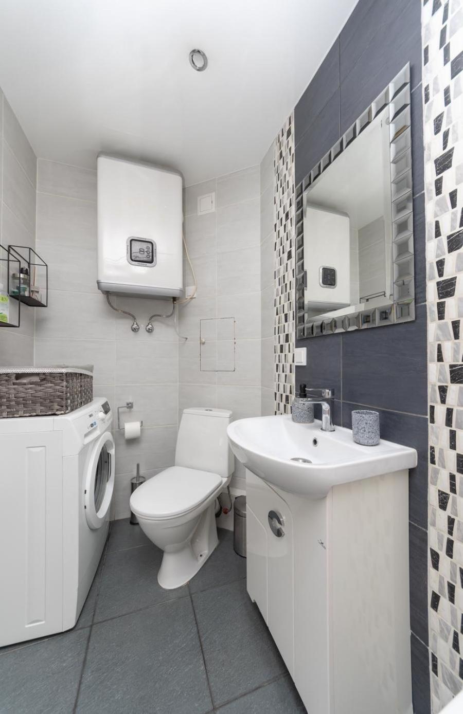 Flat24 On Lesi Ukrainki 3 Appartement Kiev Buitenkant foto